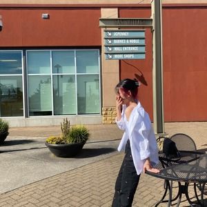 Meet your Posher, Uyên